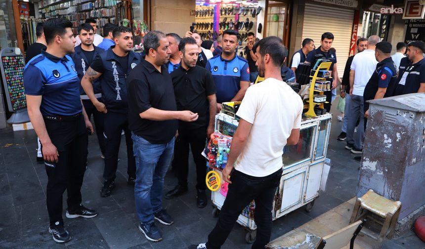 Diyarbakır'daki belediyelerden seyyar satıcılara son çağrı: 'Mevzuat kapsamında gerekli idari ve fiili işlemler kararlılıkla uygulanacak'