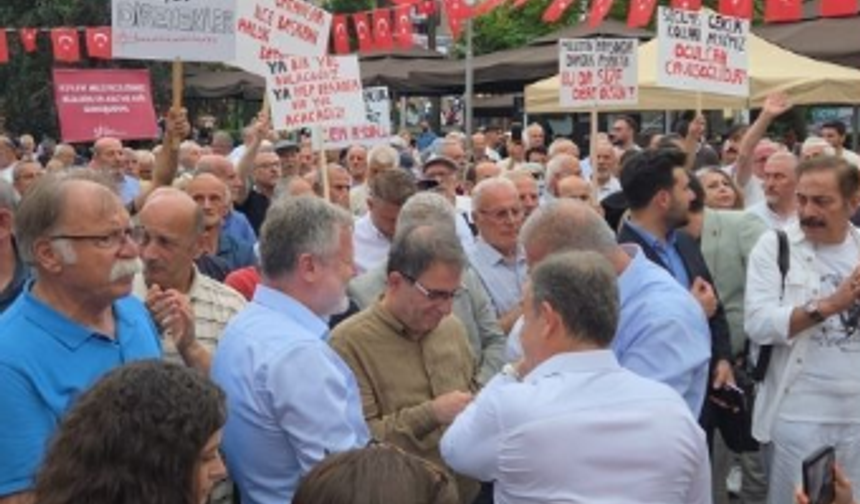 Görevden alınan CHP Rize İl Başkanı Saltuk Deniz: Özgür Özel'i savunmak, Ekrem İmamoğlu'na destek vermek suç mu?