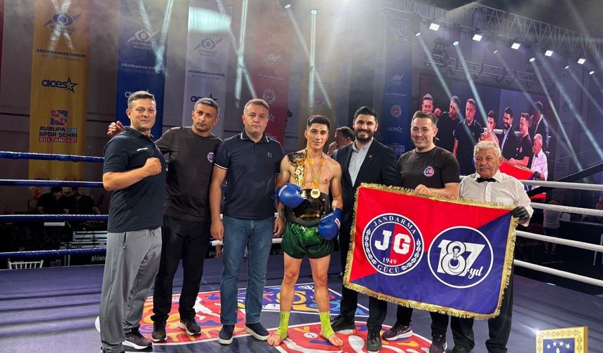 Jandarma Gücü sporcularından Türkiye Kick Boks Turnuvası'nda şampiyonluk
