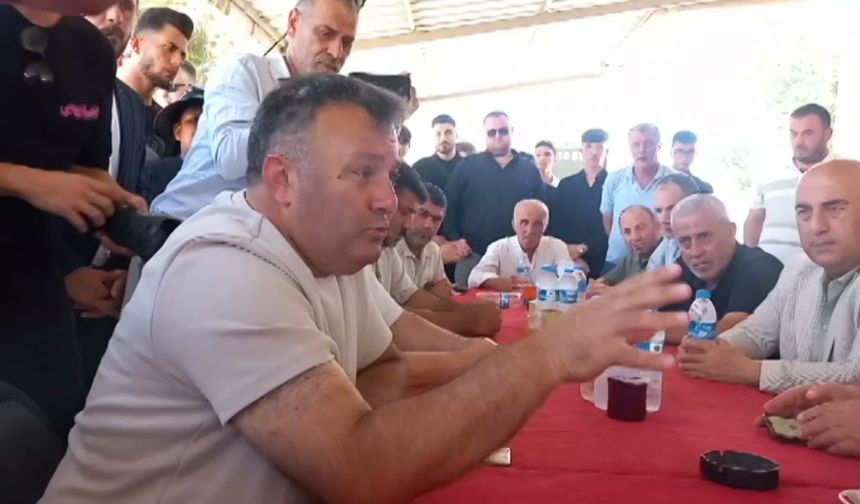 Ümit Özdağ Bafra'da hal esnafını ziyaret etti: 'Tarım Bakanlığı, Türk çiftçisini koruyan milli bir anlayışla yönetilmeli'