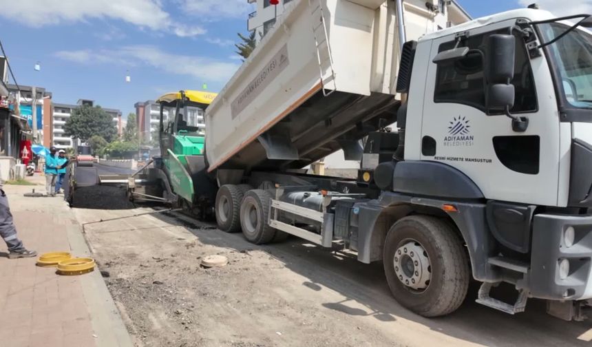 Adıyaman Belediyesi'nden üniversite bölgesinde asfalt mesaisi