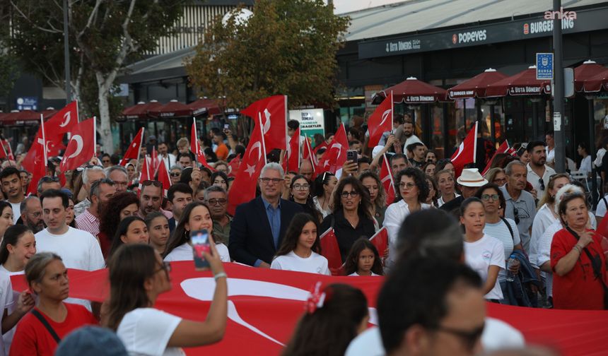 Mudanya, Büyük Zafer'in yıl dönümünde tek yürek oldu