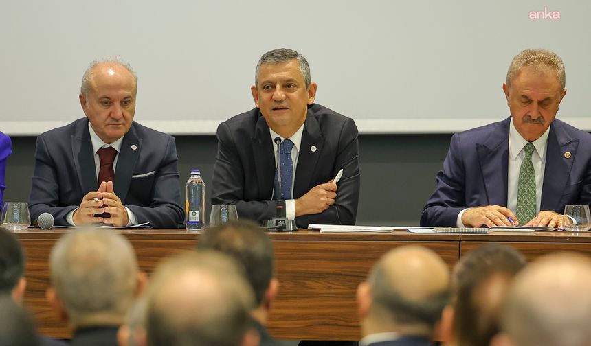 Özgür Özel, Kocaeli'nde sanayici iş insanlarıyla bir araya geldi
