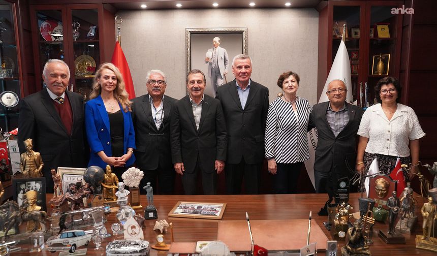 Tepebaşı Belediye Başkanı Ataç, Sivrihisar Sosyal Kültür ve Yardımlaşma Derneği'ni ağırladı