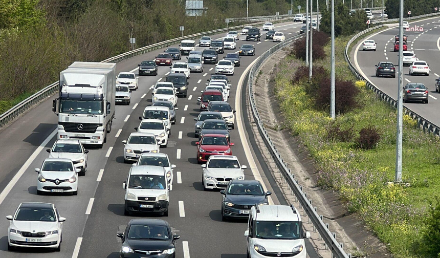 TÜİK: Yılın 8 ayında trafiğe kaydı yapılan taşıt sayısı yüzde 14,1 azaldı