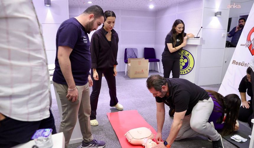 Buca Belediyesi personeline taşınabilir şok cihazı eğitimi