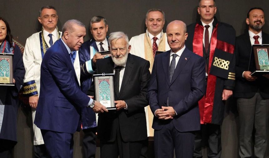 YÖK’ten üç akademisyene özel ödül! İşte isimler