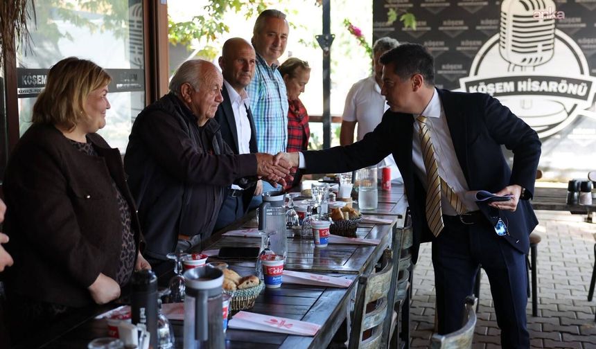 Marmaris Belediye Başkanı Ünlü, muhtarlarla bir araya geldi