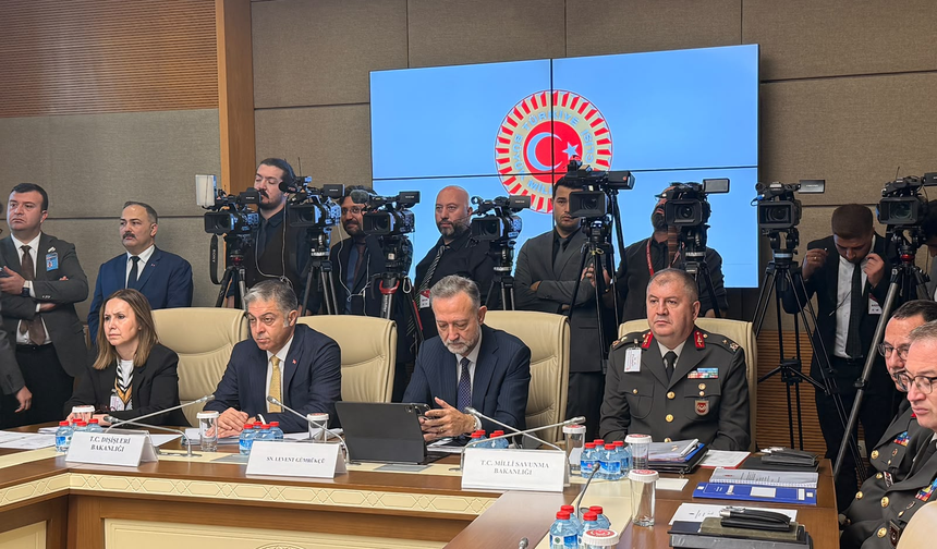 Mekke Anlaşması Dışişleri Komisyonu'nda... Levent Gümrükçü: Mekke İttifakı, NATO ve Avrupa güvenliğini tamamlayıcı bir nitelikte