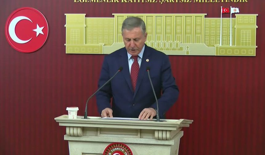 Selçuk Özdağ: '14 Mayıs 2028'dir, seçim günüdür. O günü bir gün erkene alanlar ya gaflet ya dalalet ya da demokrasiye ihanet içindedir'