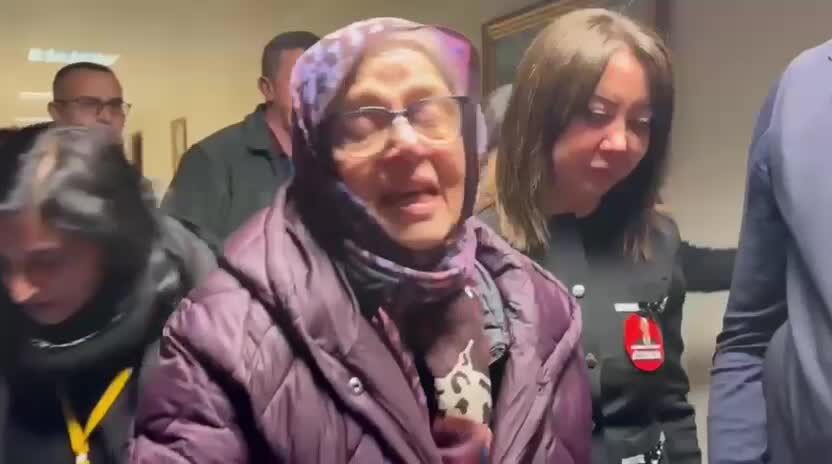 Tutuklu Mehmet Murat Çalık'ın annesi: Adalet bekliyorum, oğlumun eve çıkmasını istiyorum