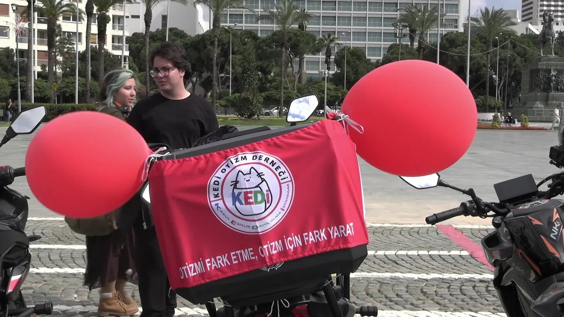 KEDİ Otizm Derneği'nden farkındalık yürüyüşü... 'Resmi Gazete'de yayımlanmasına rağmen uygulanamayan Otizm Eylem Planı için yürüyoruz'