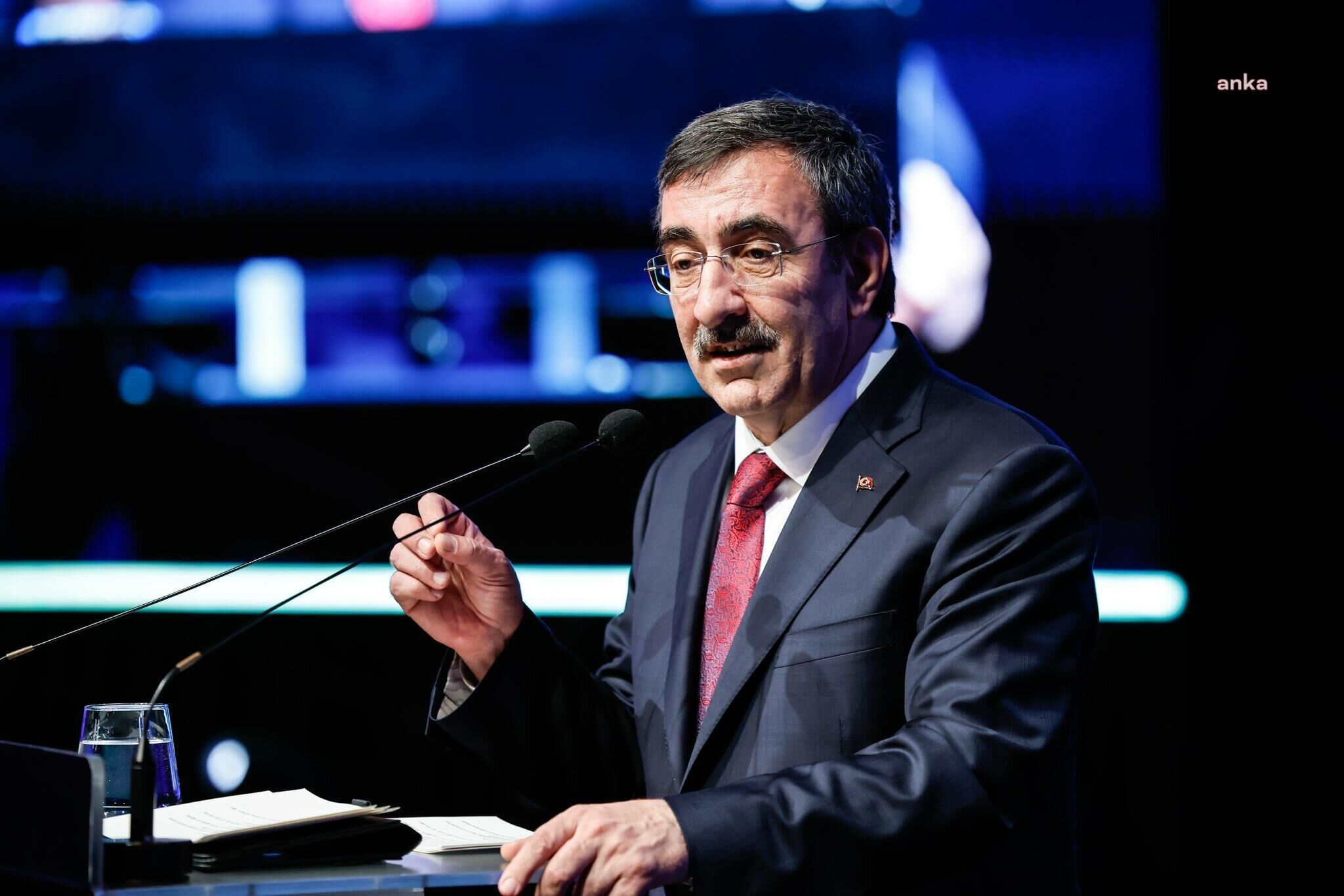 Cevdet Yılmaz: İşsizlikte tek haneli seyir sürüyor