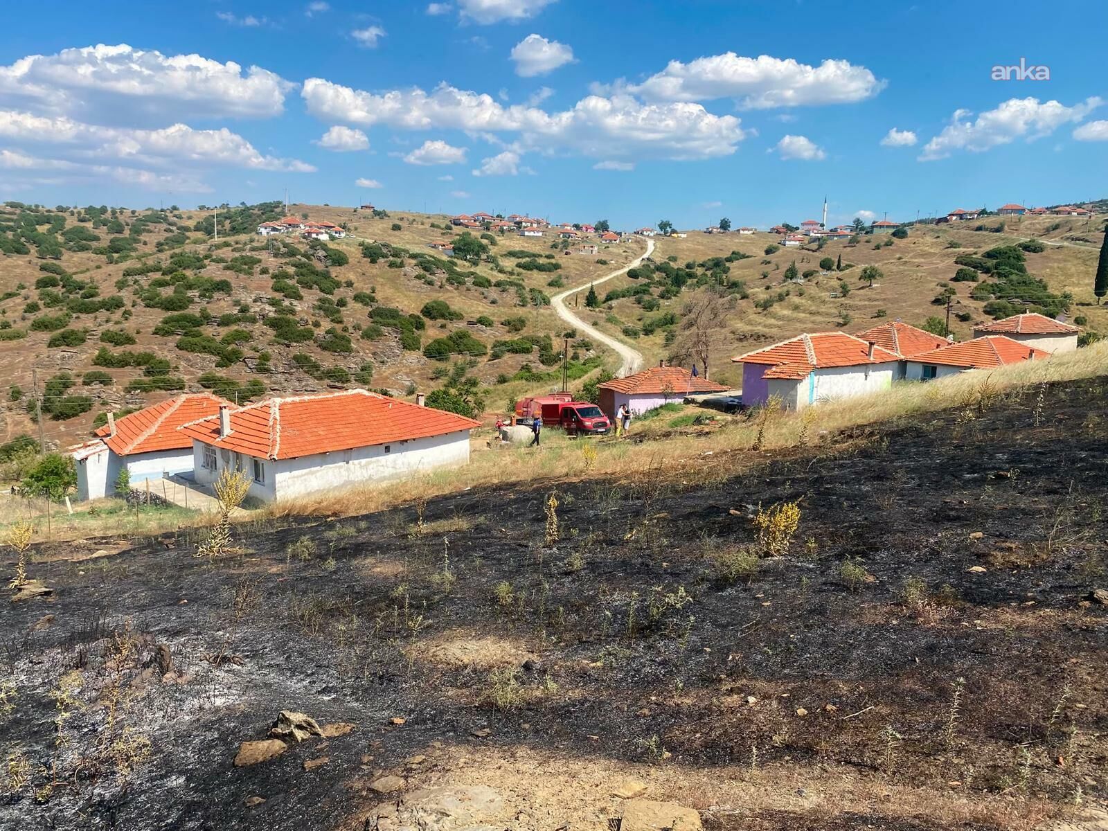 Sıcaklık artıyor, nem düşüyor: Manisa’da bir günde 50 yangın