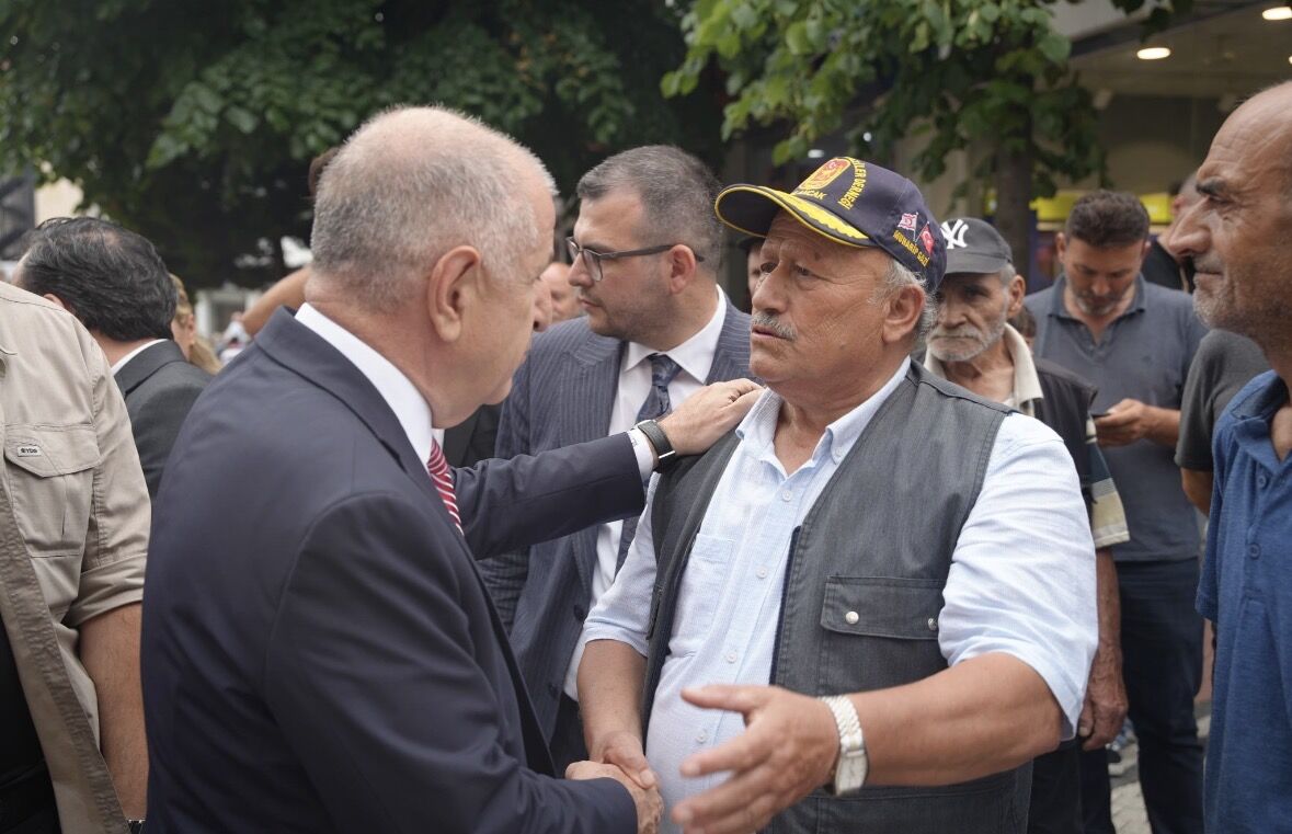 Ümit Özdağ Ordu'da esnafın nabzını tuttu