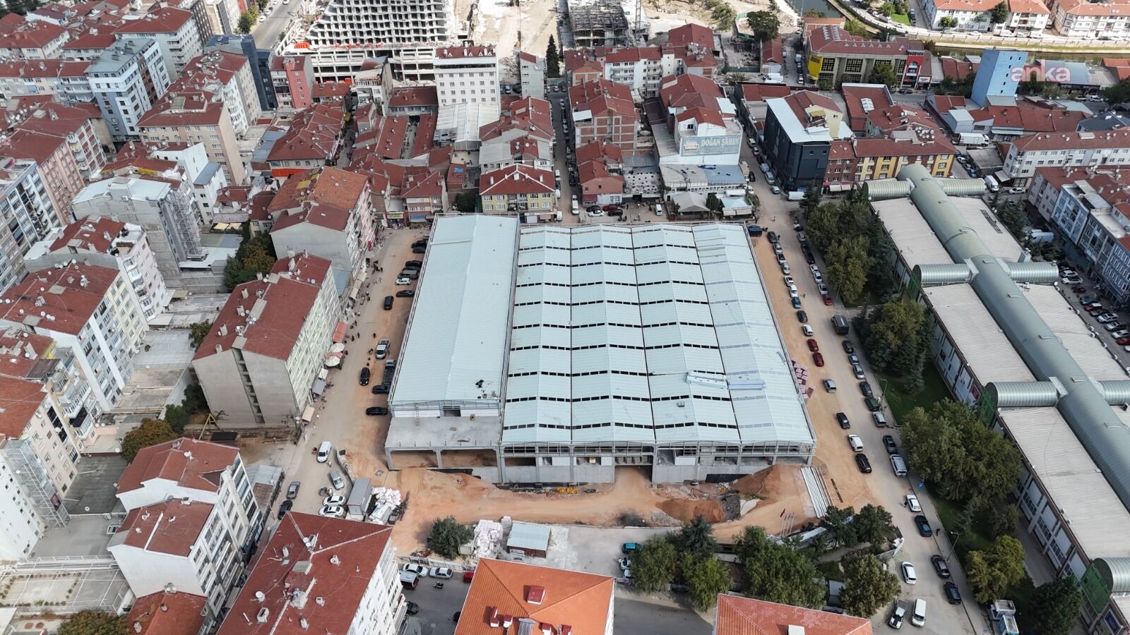 Eskişehir'de Kurtuluş Kapalı Pazar Yeri Projesi'nde imalat seviyesi yüzde 75'e ulaştı