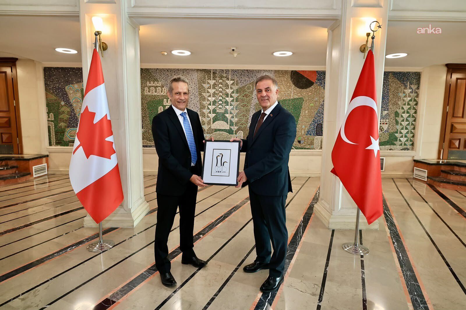 İBB Başkan Vekili Aslan, Kanada Ankara Büyükelçisi Lebleu ile bir araya geldi