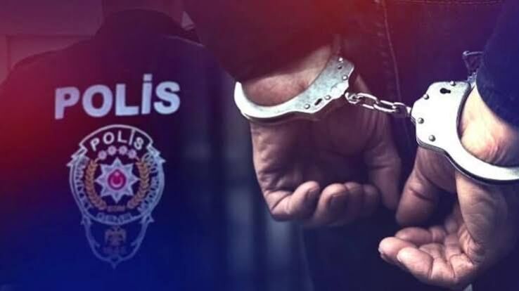 Rüşvet operasyonunda 2 şube müdürü, 1 komiser tutuklandı