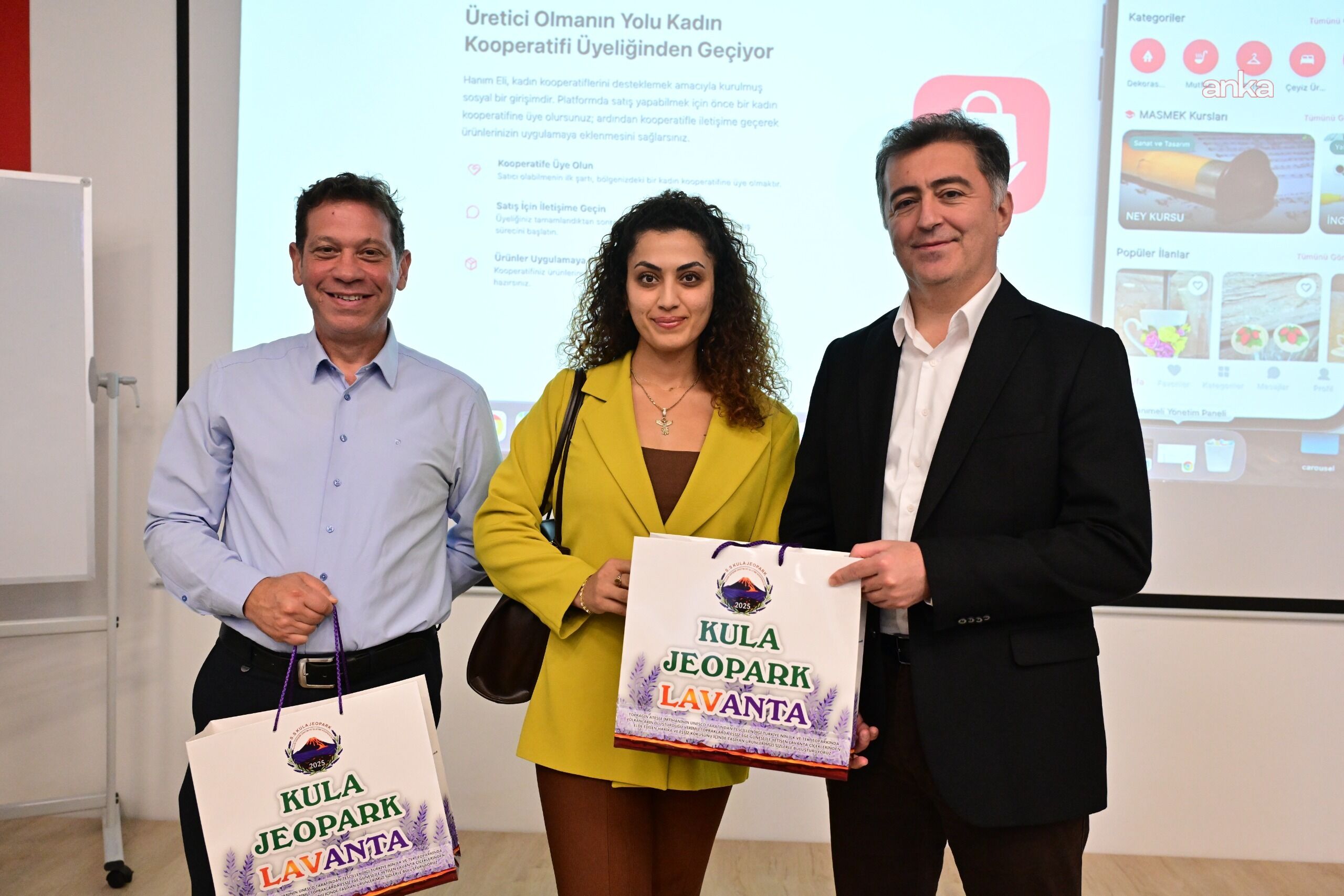 Manisa Büyükşehir Belediyesi'nden kadın kooperatiflerine dijital satış desteği