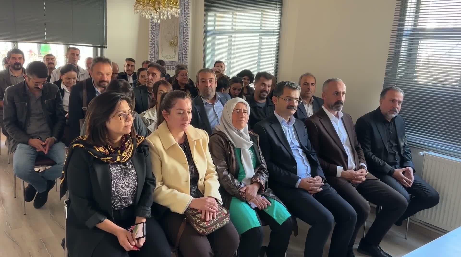 Abdullah Zeydan: 'Van Gölü hunharca kirletiliyor'