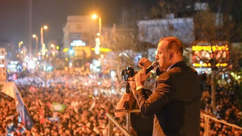AK Parti'ye geçeceği konuşuluyordu: Yeğin kararını açıkladı