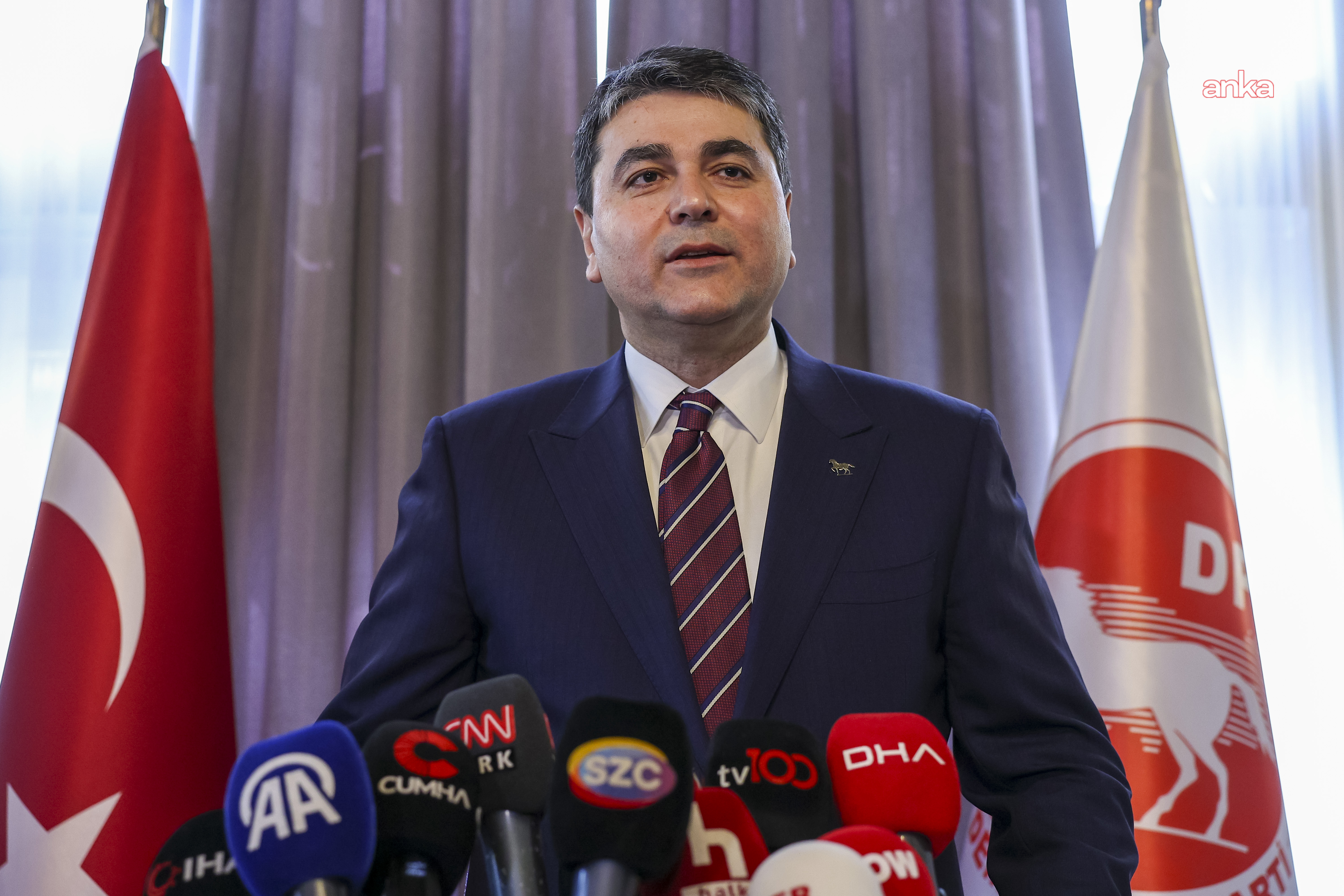 Gültekin Uysal: 'İhtiyacımız, hesap verebilir kurumlar ve herkes için eşit işleyen bir hukuk düzenidir'