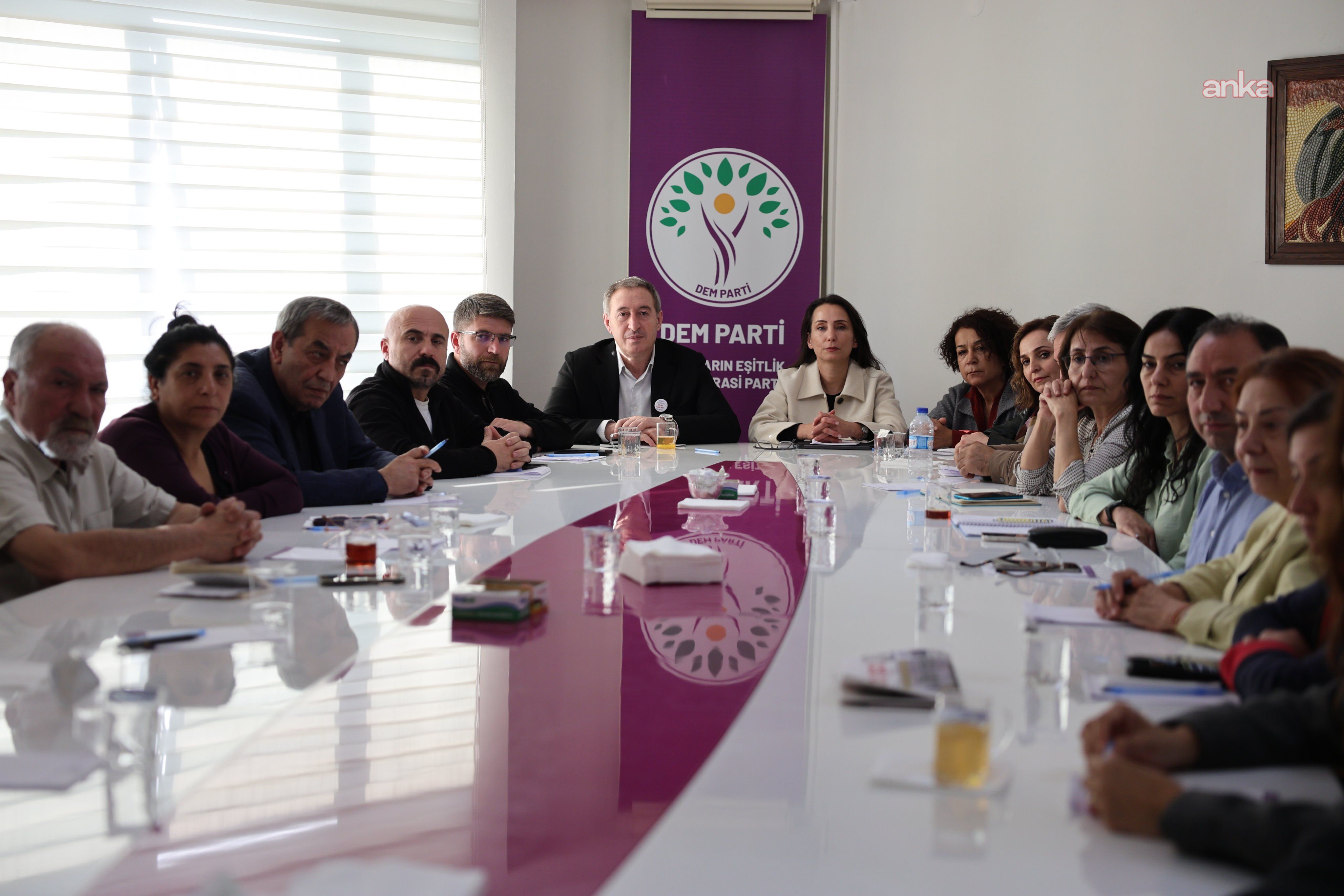 Hatimoğulları ve Bakırhan, HDK ve bileşen partilerin yöneticileriyle bir araya geldi