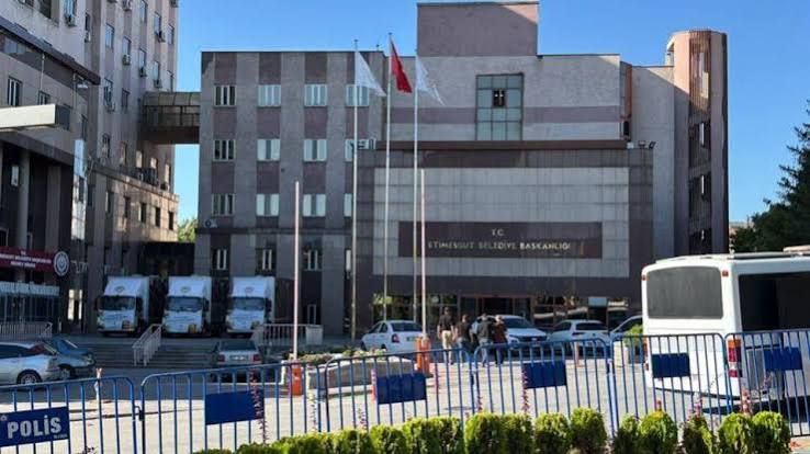 Etimesgut Belediyesine operasyon! 25 gözaltı