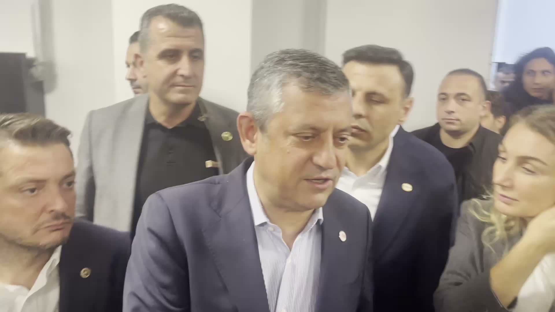Özgür Özel duruşma bitiminde Ekrem İmamoğlu ile sohbetini anlattı: 'Her şey çok güzel olacak' dedi