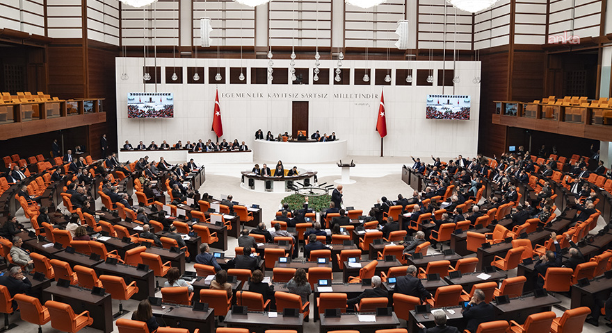 TBMM Genel Kurulu... Necmettin Çalışkan, Kızılay Kanun Teklifi'ni eleştirdi: Bu yasa doğrudan soyguna teşvik yasası